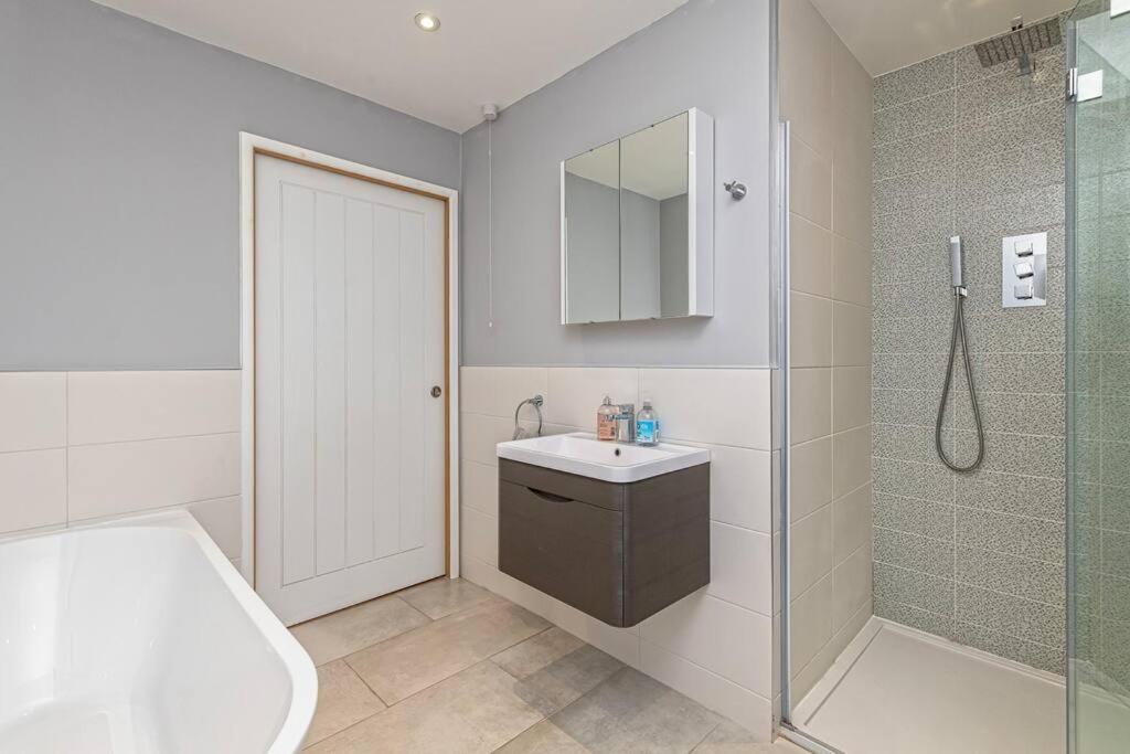 Family-Friendly Retreat Between Beach & Mountains Tremadog Exteriör bild