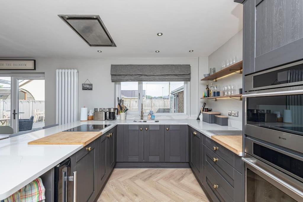 Family-Friendly Retreat Between Beach & Mountains Tremadog Exteriör bild